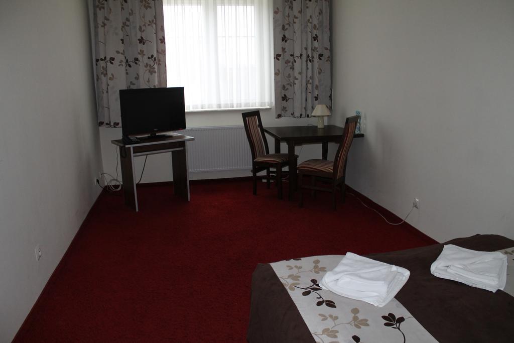 Hotel Kaprys Swidnik  Room photo