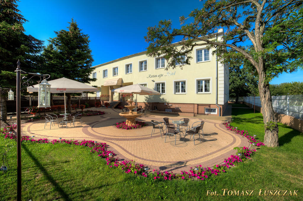 Hotel Kaprys Swidnik  Exterior photo